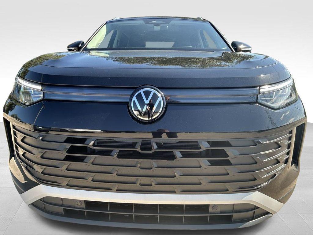 new 2025 Volkswagen Tiguan car, priced at $29,816