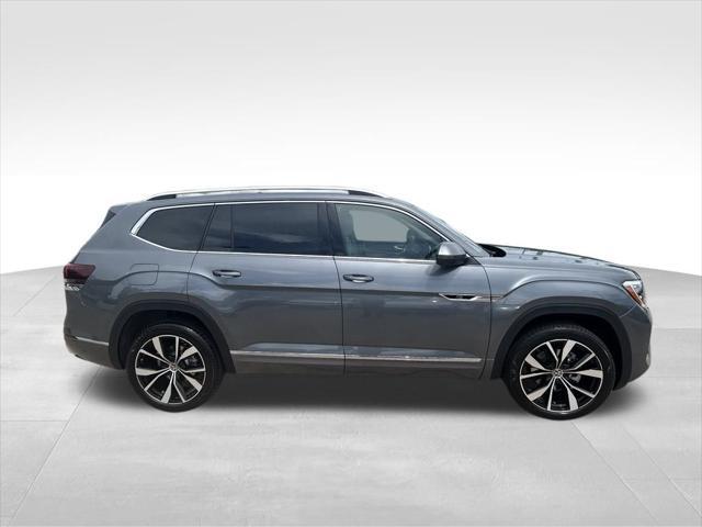 new 2025 Volkswagen Atlas car, priced at $49,886