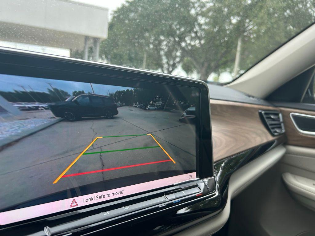 new 2026 Volkswagen Atlas car, priced at $39,145