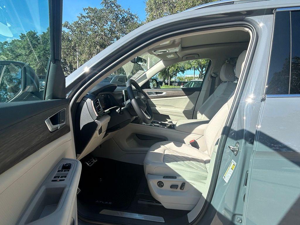 new 2026 Volkswagen Atlas car, priced at $55,135