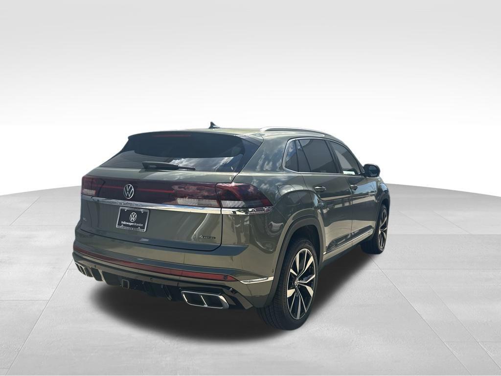 new 2026 Volkswagen Atlas Cross Sport car, priced at $53,604