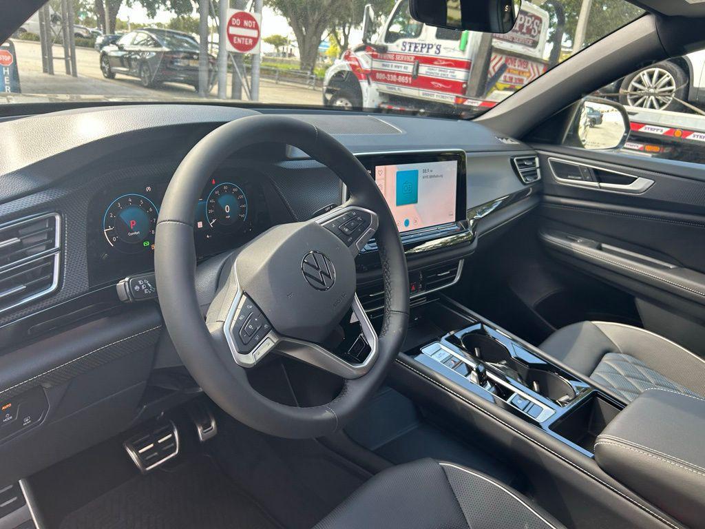 new 2026 Volkswagen Atlas Cross Sport car, priced at $53,604