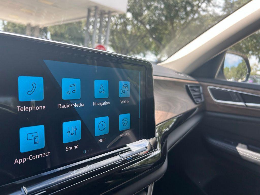 new 2026 Volkswagen Atlas car, priced at $43,705