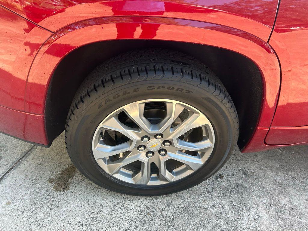 used 2019 Chevrolet Traverse car, priced at $21,398