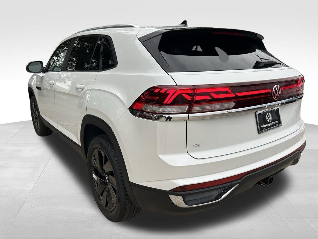 new 2026 Volkswagen Atlas Cross Sport car, priced at $44,882