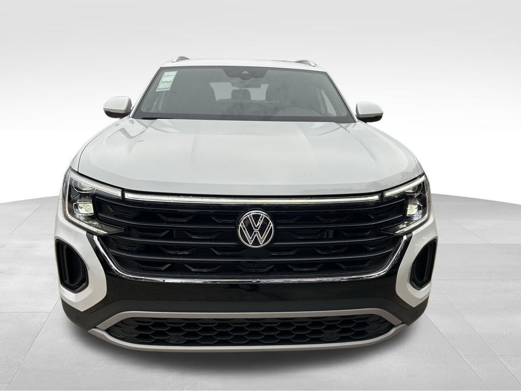 new 2026 Volkswagen Atlas Cross Sport car, priced at $44,882