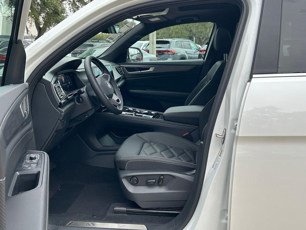 new 2026 Volkswagen Atlas Cross Sport car, priced at $44,882