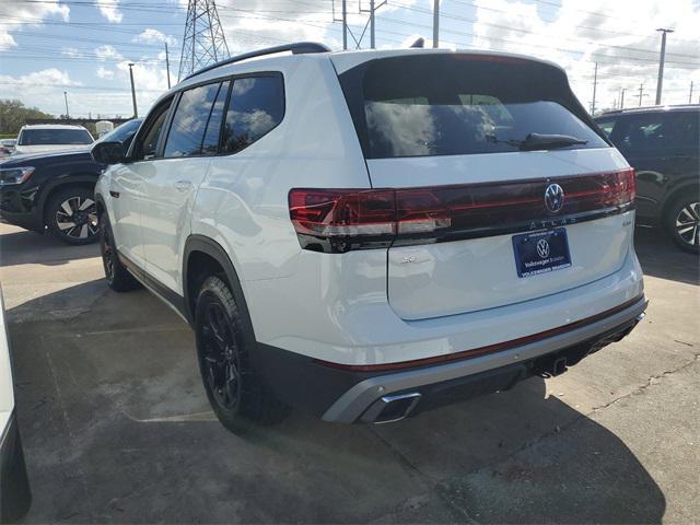 new 2025 Volkswagen Atlas car, priced at $50,111