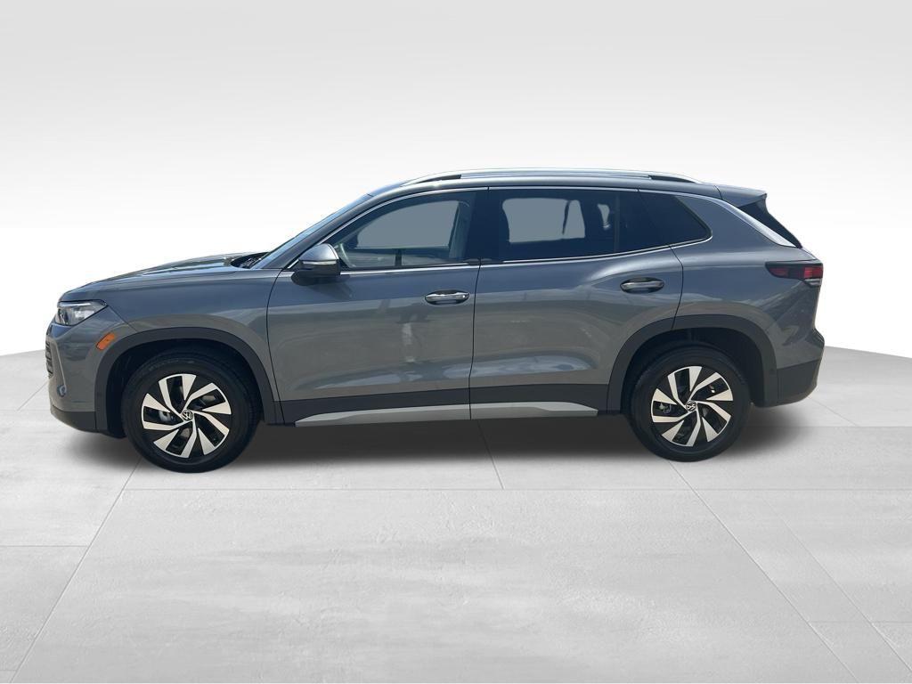 new 2025 Volkswagen Tiguan car, priced at $29,816