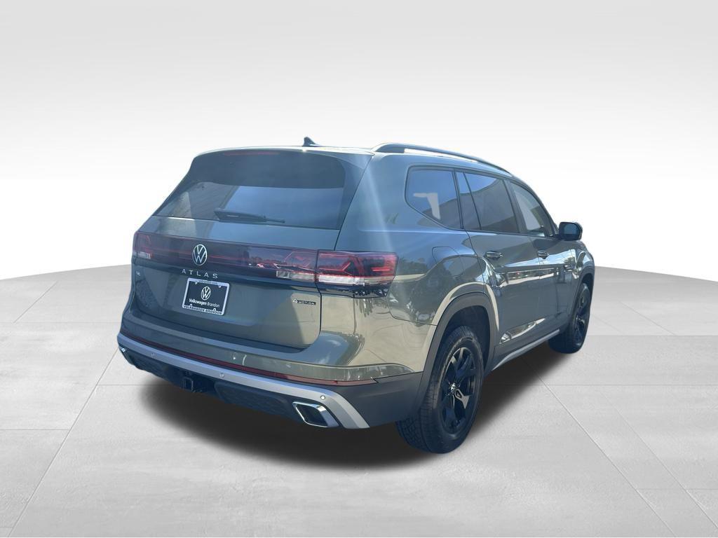 new 2026 Volkswagen Atlas car, priced at $47,711