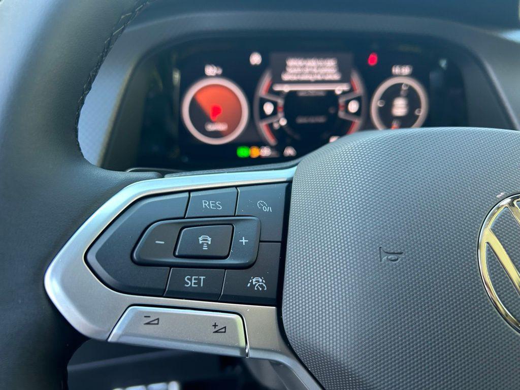 new 2026 Volkswagen Atlas car, priced at $47,711