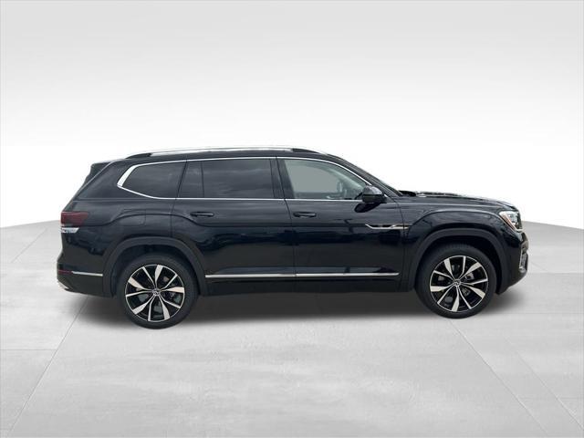 new 2025 Volkswagen Atlas car, priced at $52,386