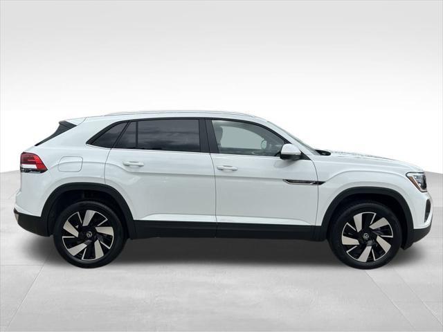 new 2025 Volkswagen Atlas Cross Sport car, priced at $40,999
