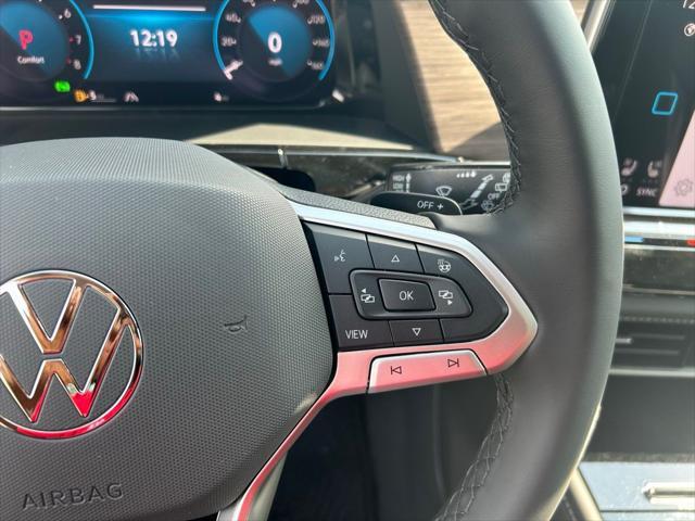 new 2025 Volkswagen Atlas car, priced at $51,318