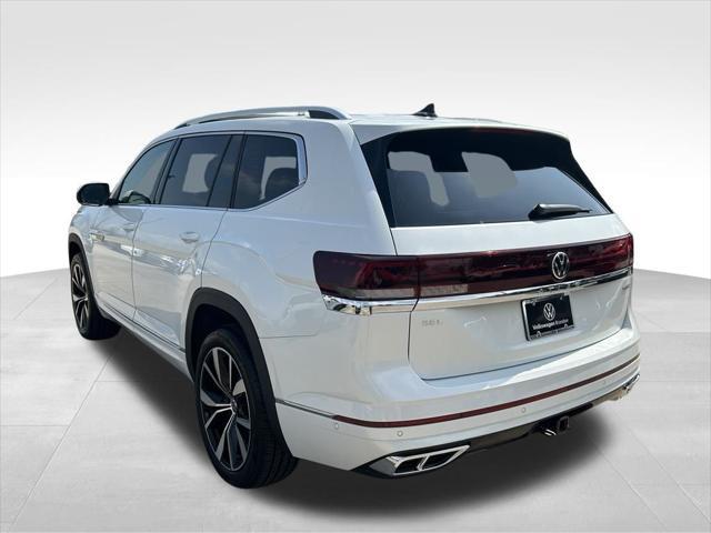 new 2025 Volkswagen Atlas car, priced at $51,318