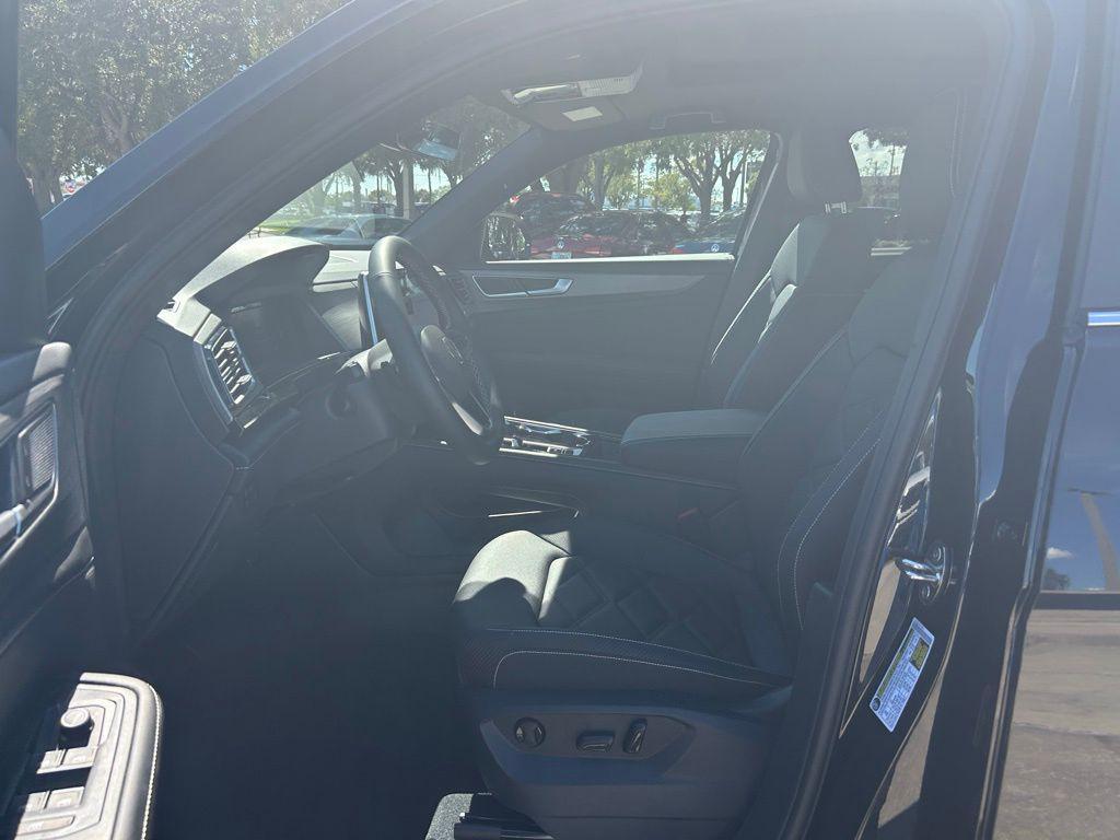 new 2026 Volkswagen Atlas Cross Sport car, priced at $44,441