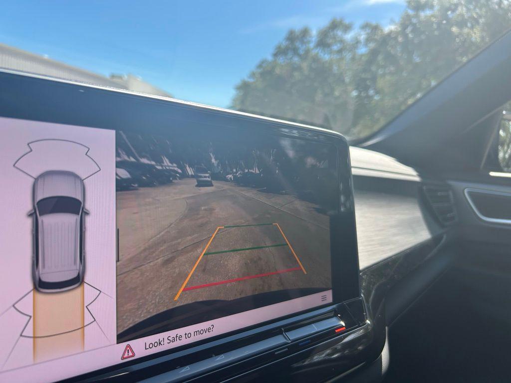 new 2026 Volkswagen Atlas Cross Sport car, priced at $44,441