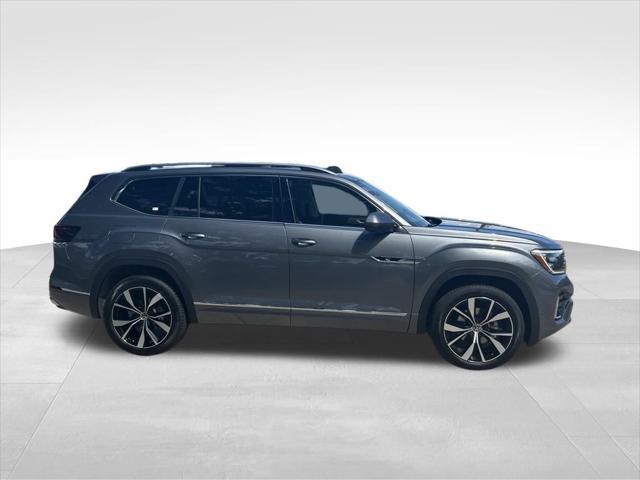 new 2025 Volkswagen Atlas car, priced at $50,546