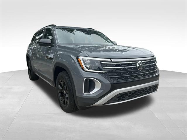 new 2025 Volkswagen Atlas car, priced at $47,211