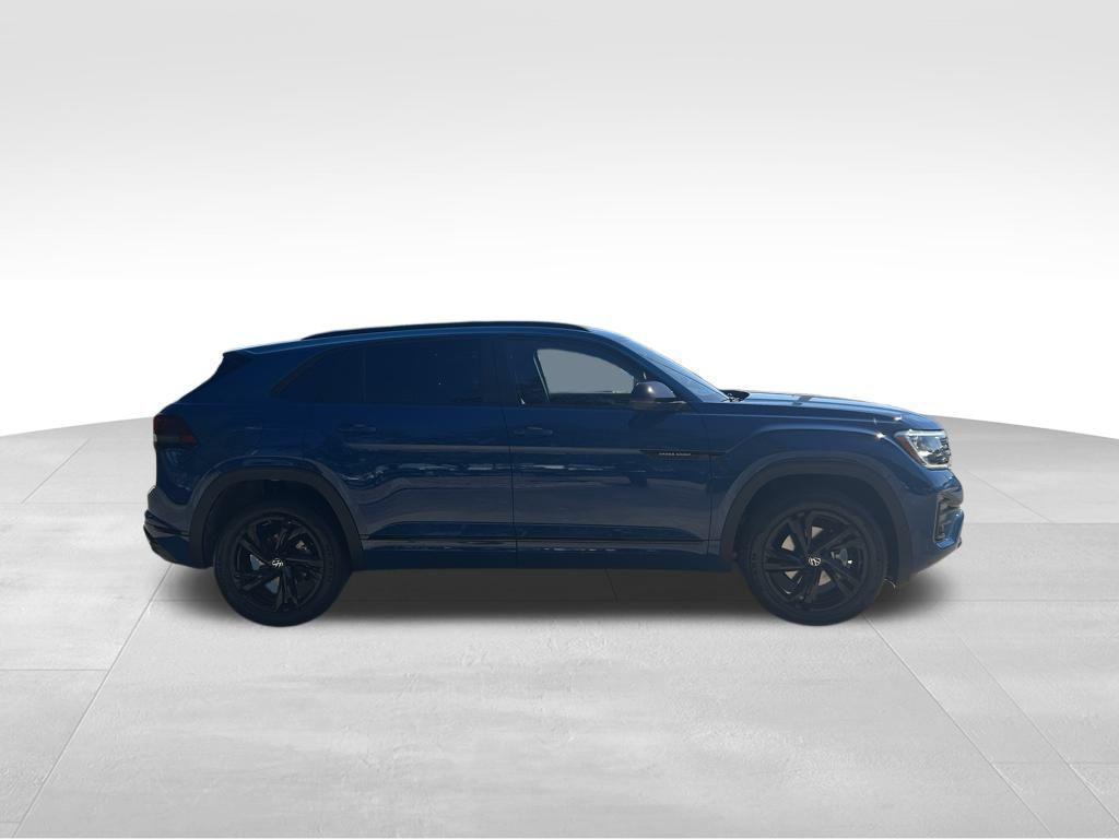 new 2026 Volkswagen Atlas Cross Sport car, priced at $49,539