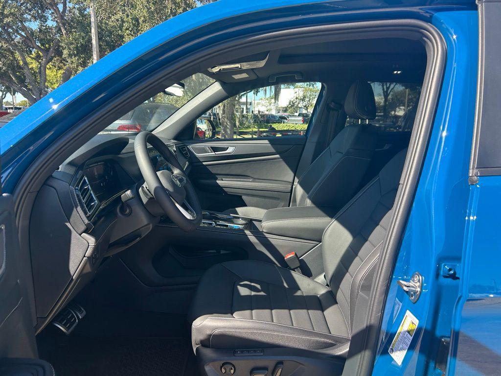 new 2026 Volkswagen Atlas Cross Sport car, priced at $49,539