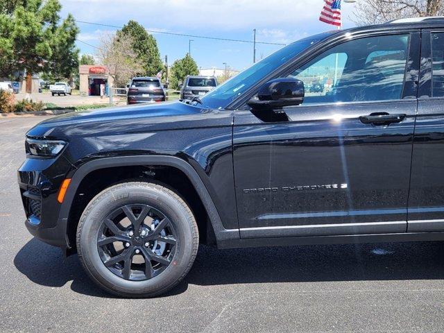 new 2024 Jeep Grand Cherokee car, priced at $45,778