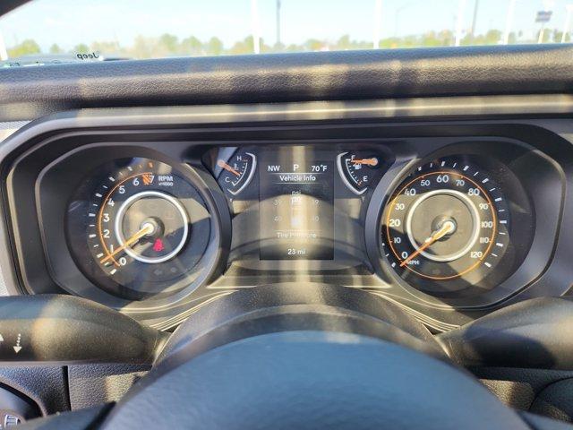 new 2025 Jeep Gladiator car, priced at $66,112