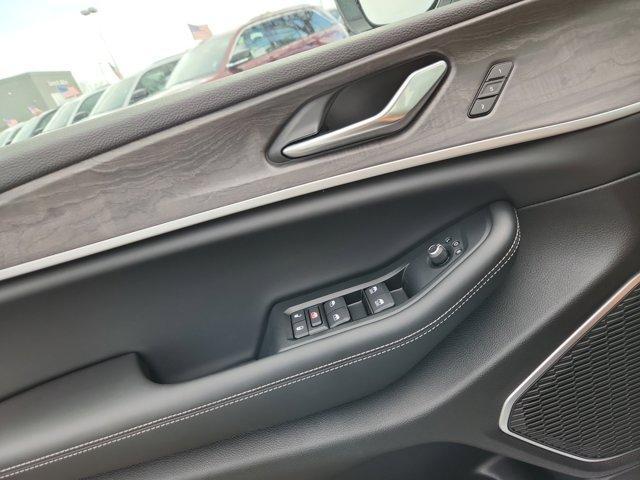 new 2025 Jeep Grand Cherokee 4xe car, priced at $60,104