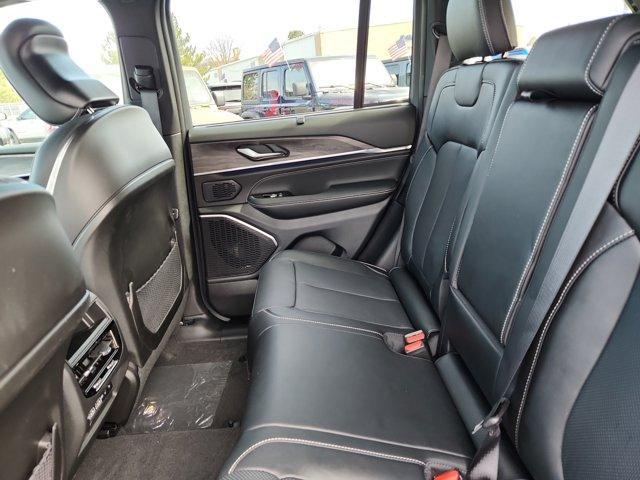 new 2025 Jeep Grand Cherokee car, priced at $69,340