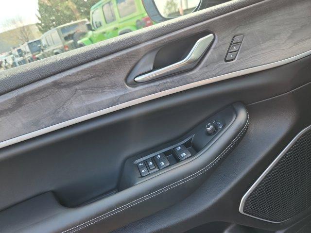 new 2025 Jeep Grand Cherokee 4xe car, priced at $62,292