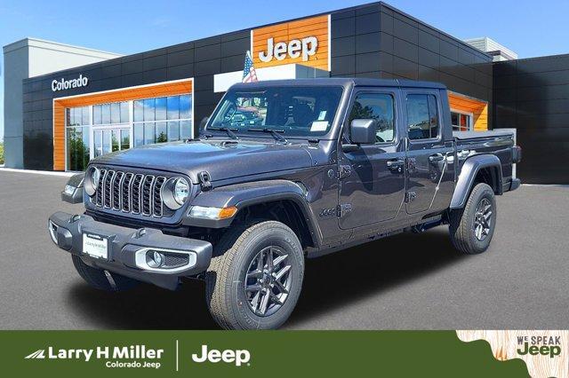 new 2024 Jeep Gladiator car, priced at $51,605