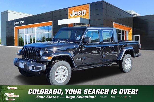 new 2023 Jeep Gladiator car, priced at $49,430