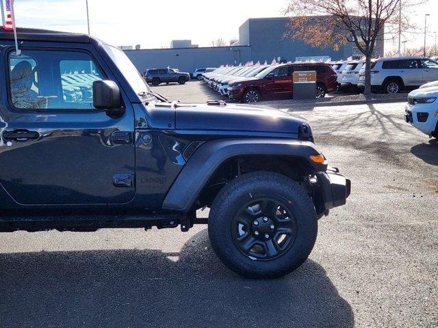 new 2025 Jeep Wrangler car, priced at $40,354