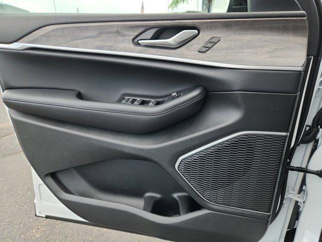 new 2025 Jeep Grand Cherokee 4xe car, priced at $61,697