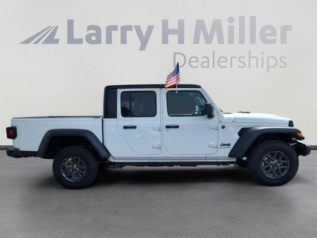 new 2025 Jeep Gladiator car, priced at $42,909