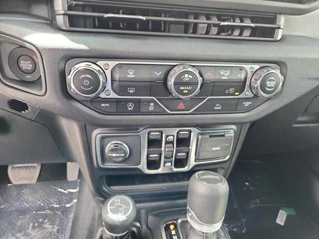 new 2025 Jeep Gladiator car, priced at $42,909