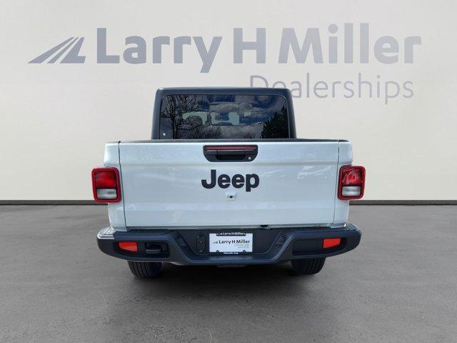 new 2025 Jeep Gladiator car, priced at $42,909