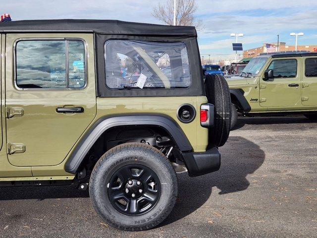 new 2025 Jeep Wrangler car, priced at $40,054