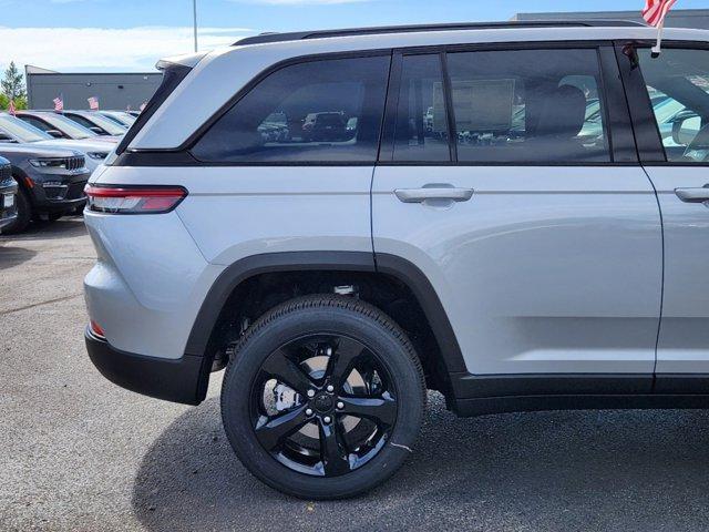 new 2024 Jeep Grand Cherokee car, priced at $45,864