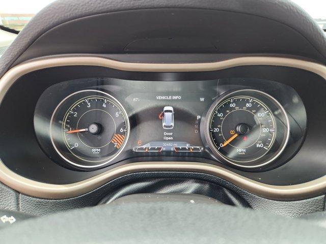 used 2015 Jeep Cherokee car, priced at $17,680