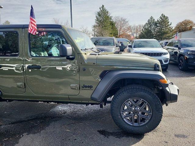 new 2025 Jeep Wrangler car, priced at $48,135