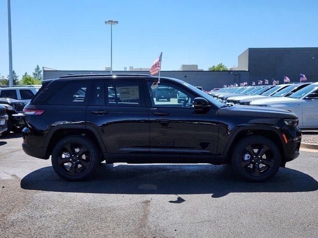 new 2024 Jeep Grand Cherokee car, priced at $44,511