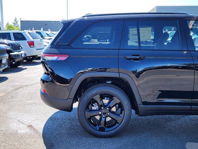 new 2024 Jeep Grand Cherokee car, priced at $44,511