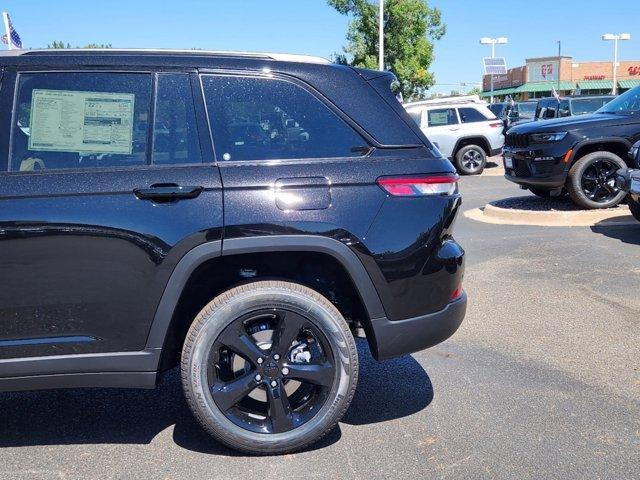 new 2024 Jeep Grand Cherokee car, priced at $44,511