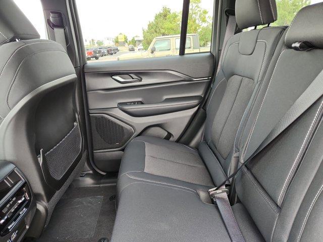 new 2025 Jeep Grand Cherokee car, priced at $38,824