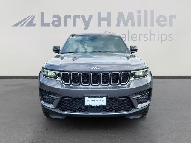new 2025 Jeep Grand Cherokee car, priced at $38,824