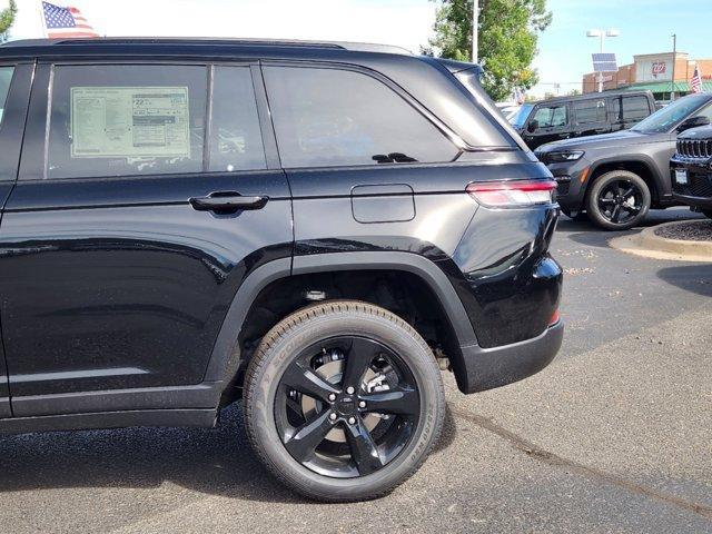 new 2024 Jeep Grand Cherokee car, priced at $48,209