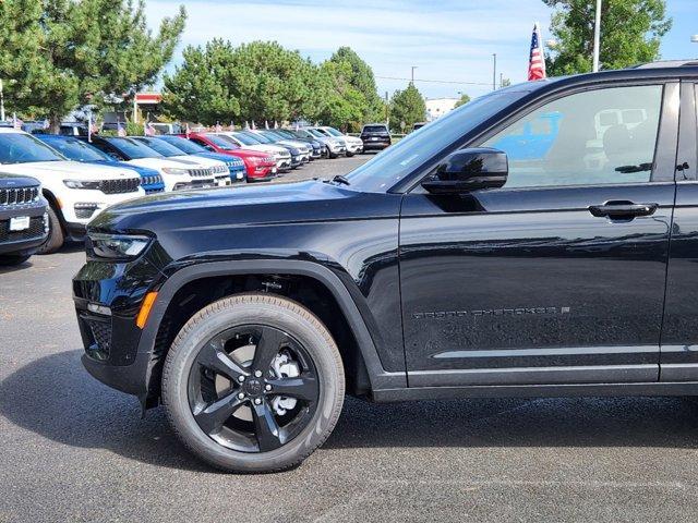 new 2024 Jeep Grand Cherokee car, priced at $48,209