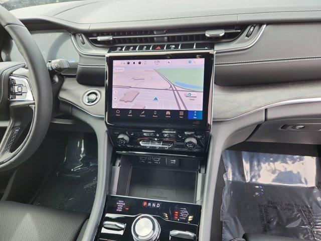 new 2025 Jeep Grand Cherokee car, priced at $63,989
