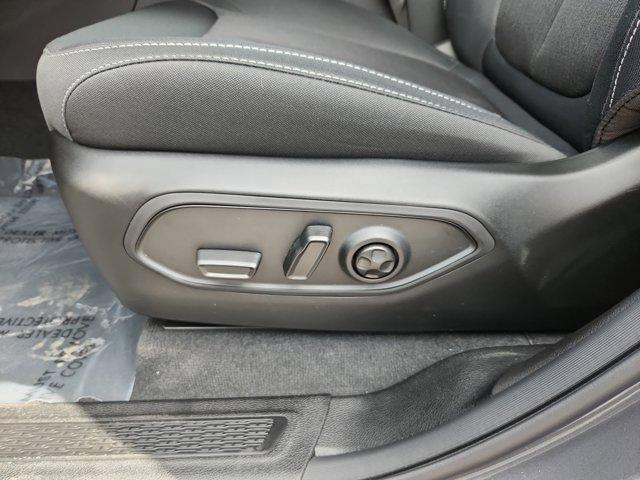 new 2025 Jeep Grand Cherokee car, priced at $38,210